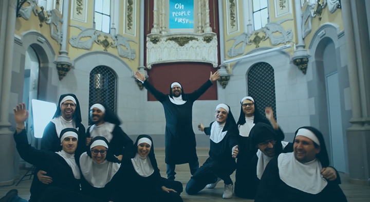 L’equip Eurofirms protagonitza la millor versió d’ “Oh People first”!